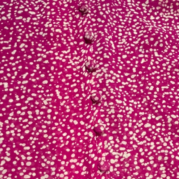 Joie 100% Silk Pink Daisy Blouse Chiffon Size Small - Picture 6 of 7